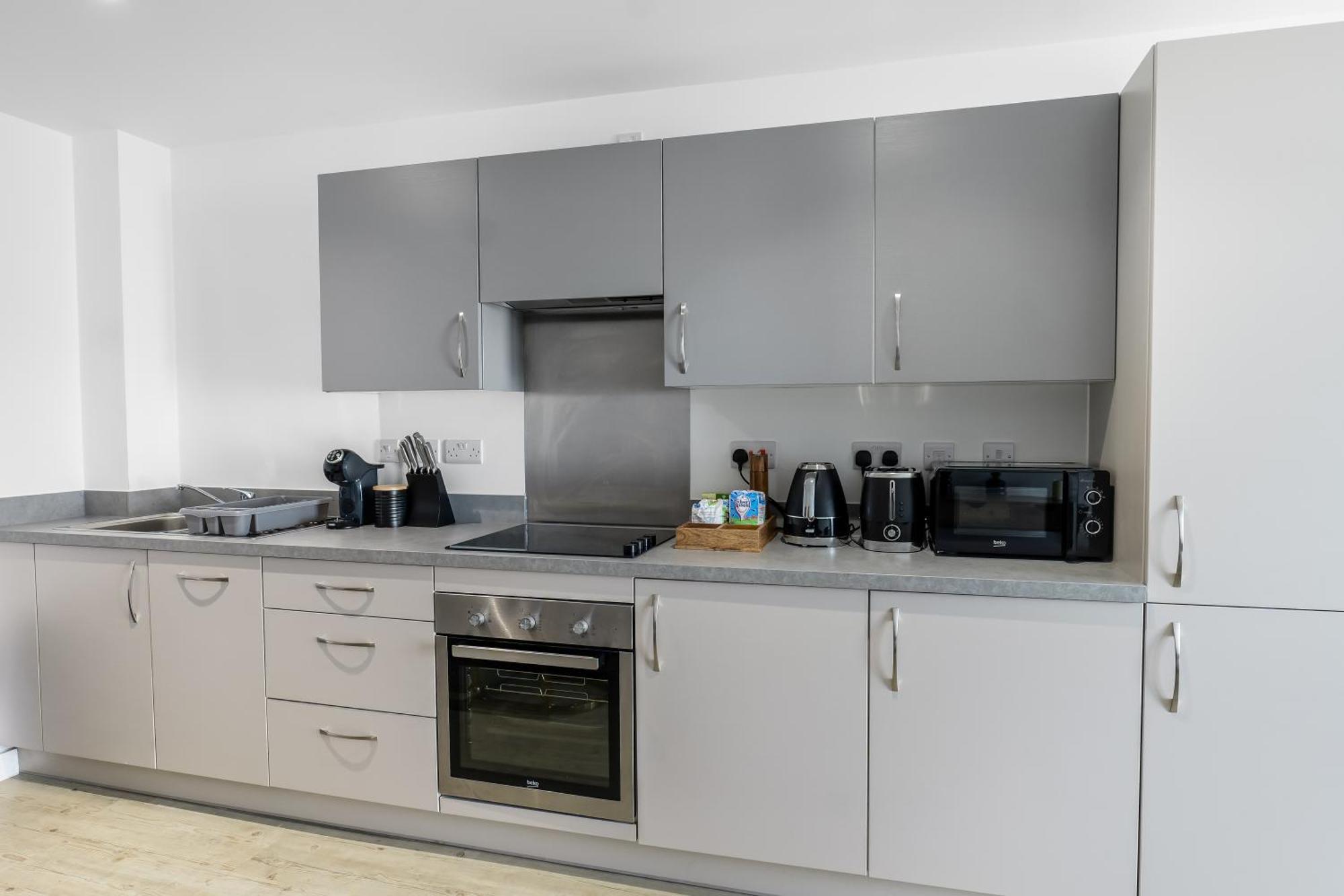 High Rise 2 Bedroom & 2 Bath Apartment With Parking, Balcony & Amazing View Манчестер Экстерьер фото